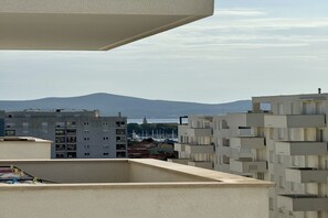 Property grounds - Coastal Family Apartment in Zadar (Zadar)