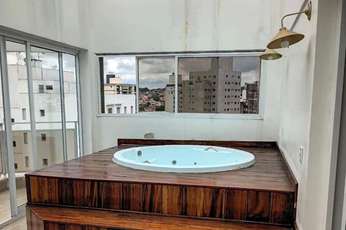 Deluxe Penthouse, City View