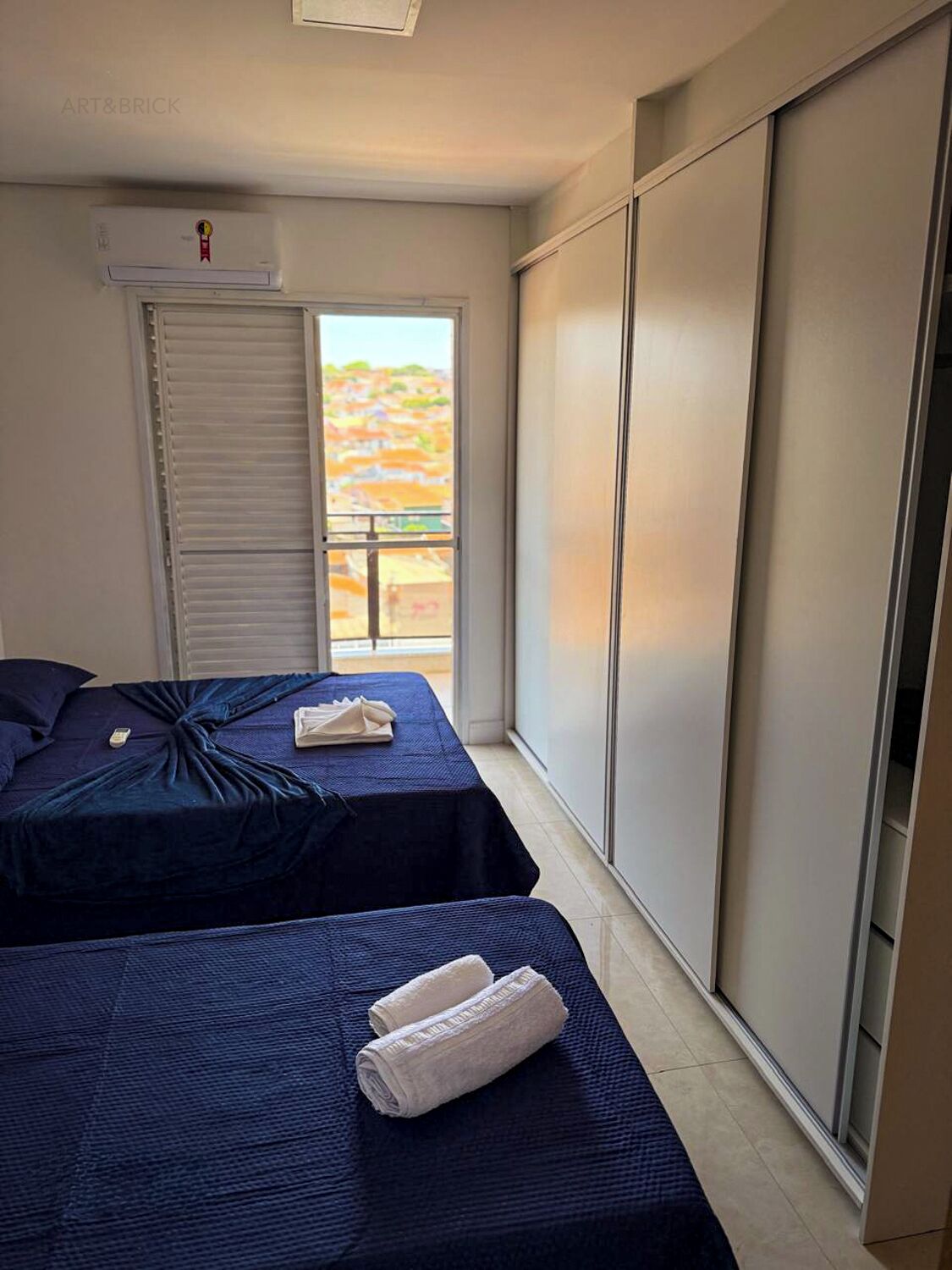 Comfort Apartment, City View