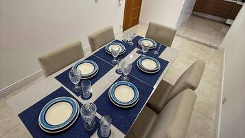 Comfort Apartment, City View | Dining