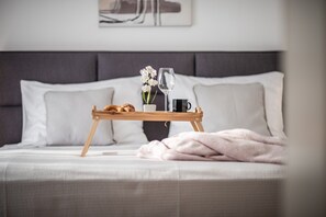 2 chambres, fer et planche à repasser, lit parapluie, Wi-Fi gratuit