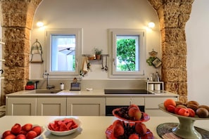 Fridge, coffee/tea maker - Altra Meta Palace by LoveSud (Gagliano del Capo)