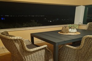 Outdoor dining - Supreme Povljana Apartment for 3 (Povljana)
