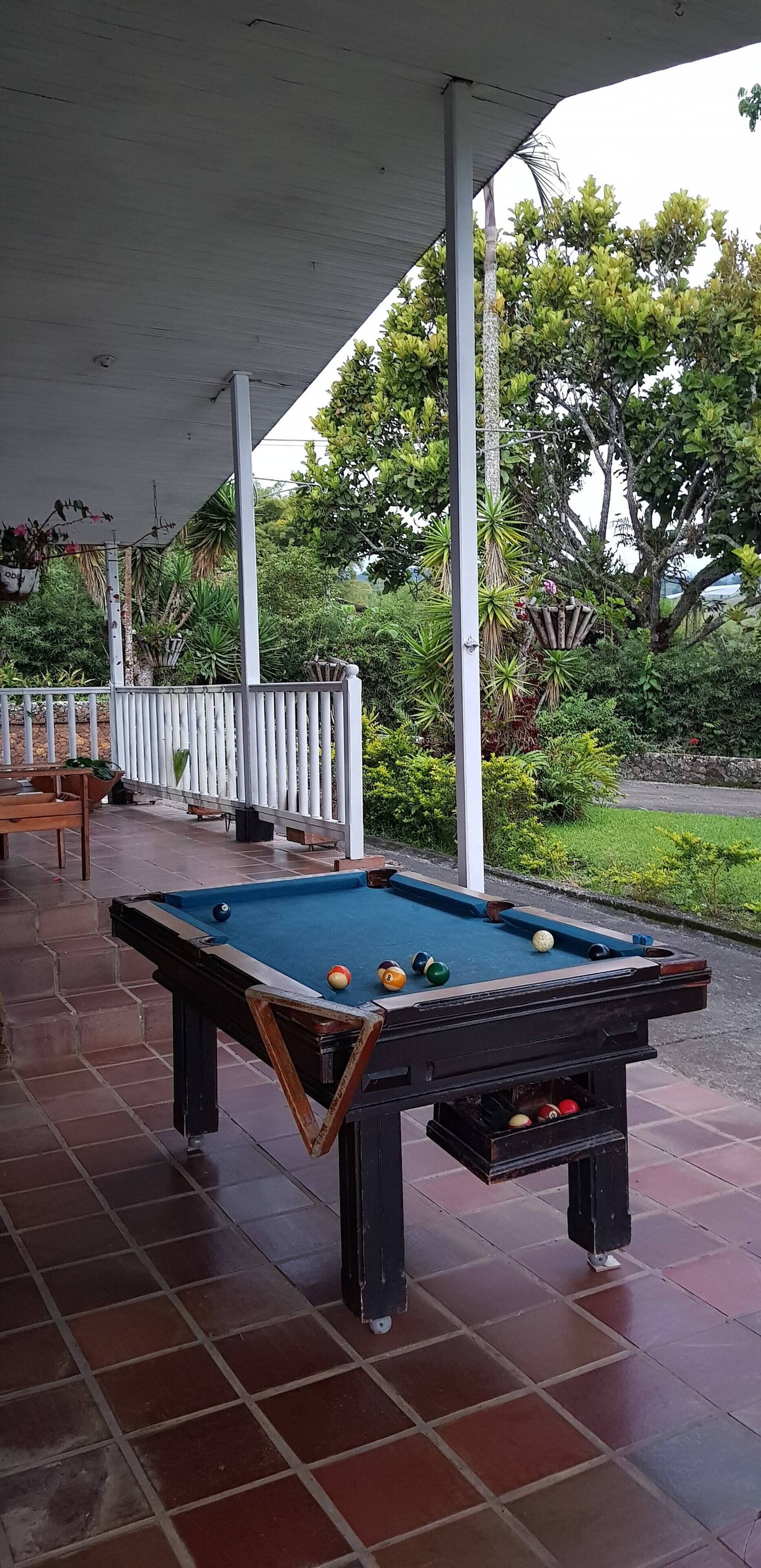 Nhà, 3 phòng ngủ, hút thuốc, hồ bơi riêng | Hiên