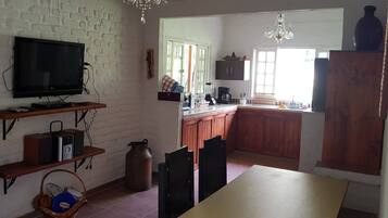 House, 3 Bedrooms, Smoking, Private Pool | Room amenity