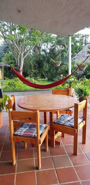 House, 3 Bedrooms, Smoking, Private Pool | Outdoor dining - El Guadual del Eden - Tourism Registry - 48044 (Dagua)