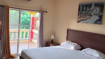 Room, 1 Bedroom, Balcony, Garden View | 1 bedroom