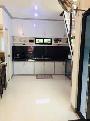 House, 2 Bedrooms, Smoking | Interior