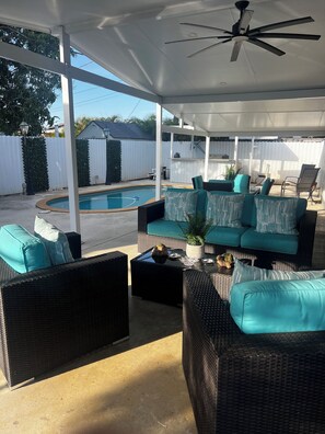 Nicht klassifiziertes Bild, 2 von 29, Schaltfläche