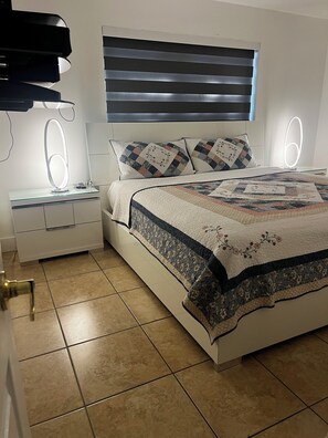 2 habitaciones, tabla de planchar con plancha y wifi gratis 