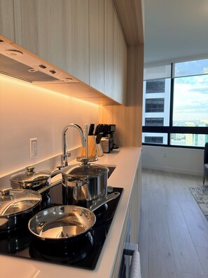 Nicht klassifiziertes Bild, 3 von 10, Schaltfläche