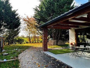 Outdoor dining - Bol d'air Normandie (Capelle-les-Grands)