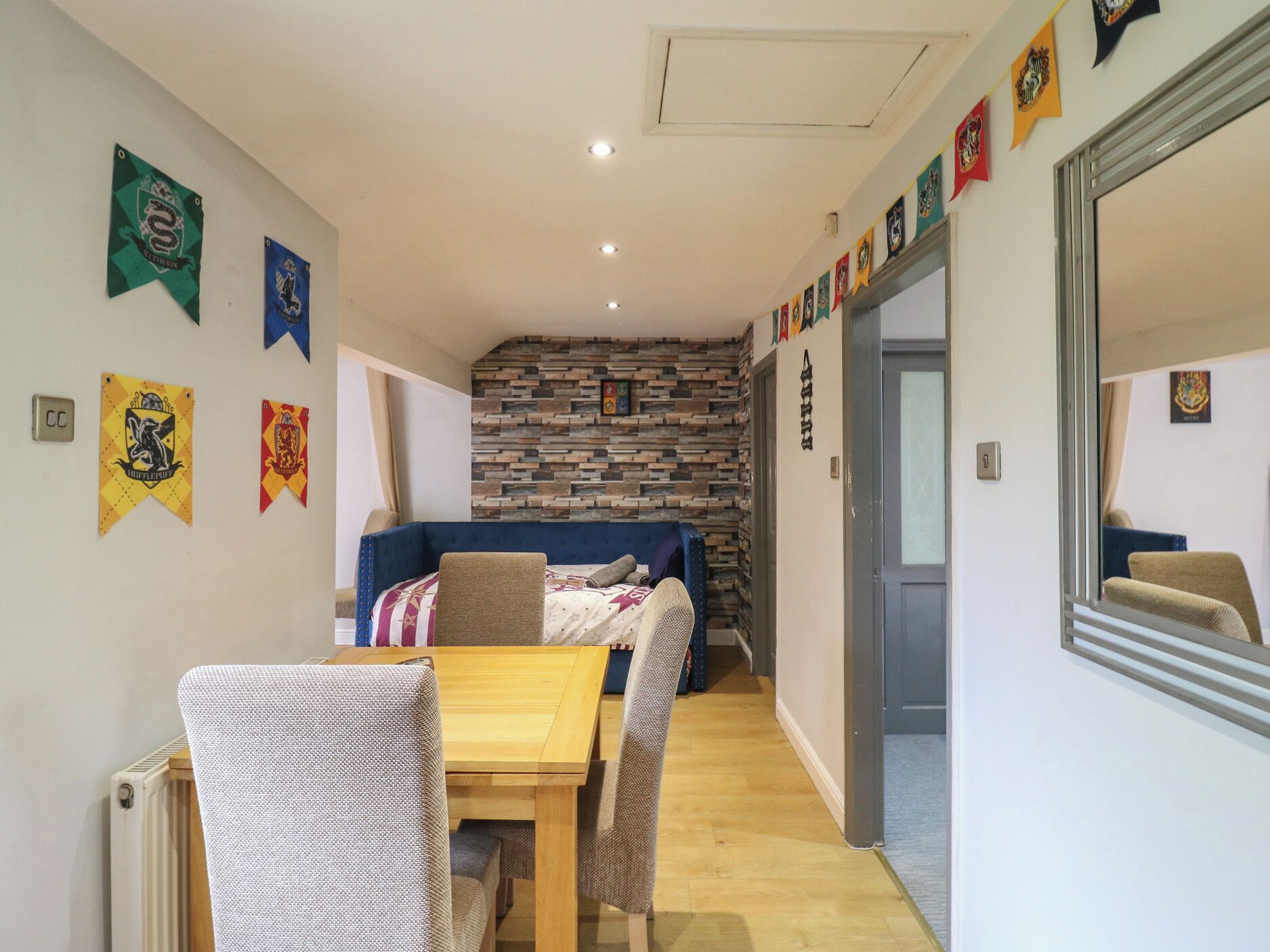 1 chambre, décoration personnalisée, ameublement personnalisé