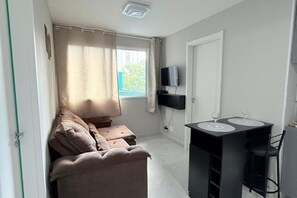 Nicht klassifiziertes Bild, 3 von 27, Schaltfläche