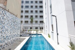 Nicht klassifiziertes Bild, 2 von 27, Schaltfläche