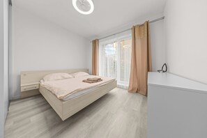 3 bedrooms, WiFi, bed sheets