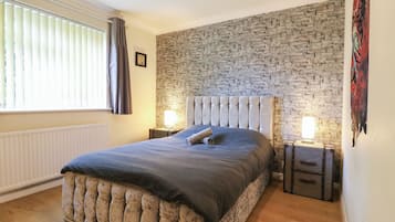 2 bedrooms, individually decorated, individually furnished, free WiFi