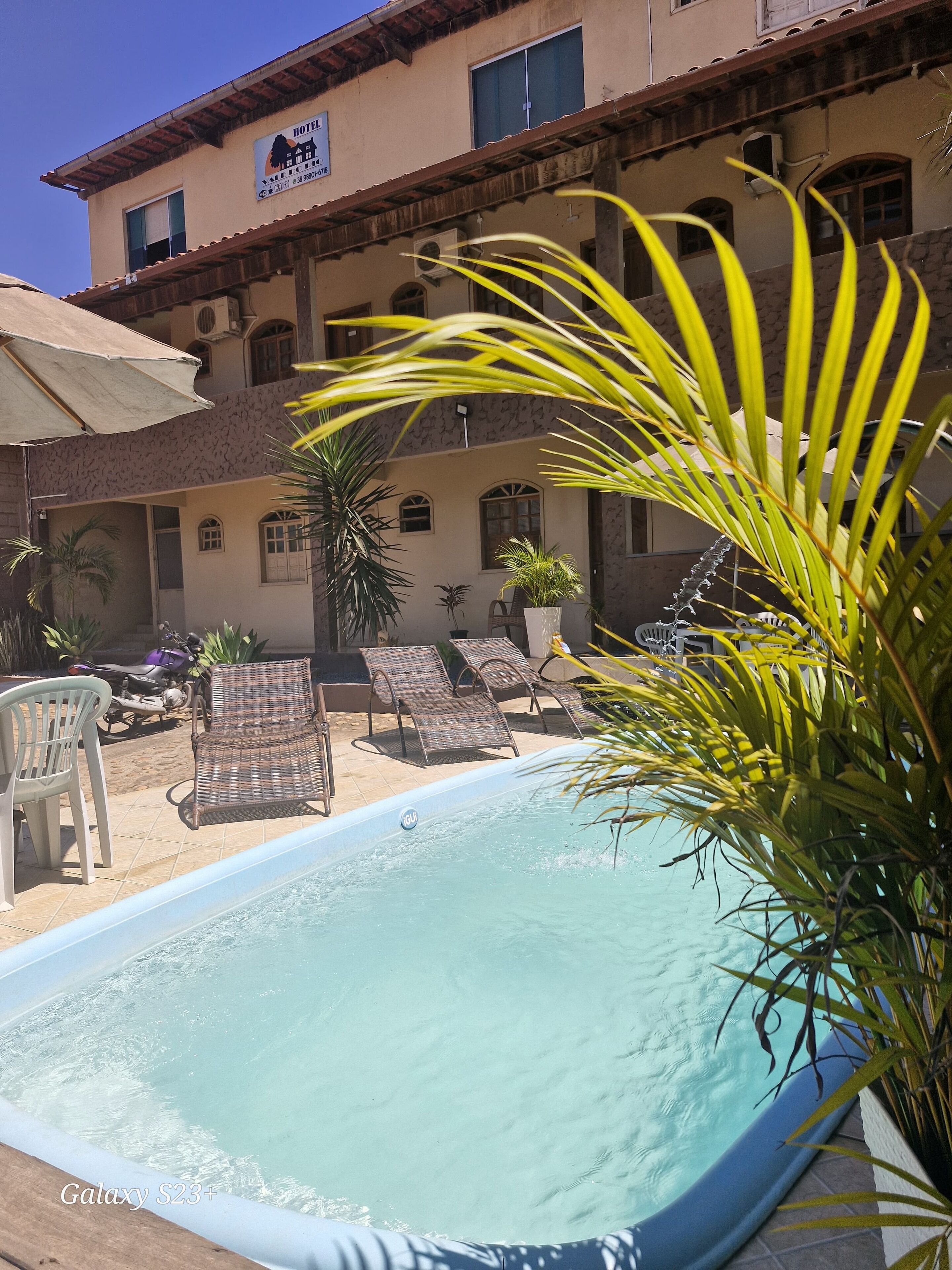 Hồ bơi ngoài trời 