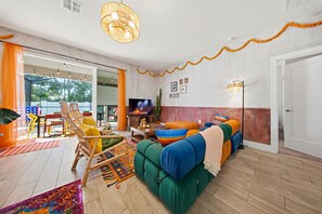 Smart TV, video games, table football, books - Casita Coco - Private  Pool - Foosball - BBQ (Kissimmee)