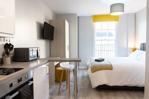 1 bedroom, iron/ironing board, Internet, bed sheets
