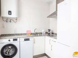 Apartment - The Yellow House by Cadiz Time (Cádiz)