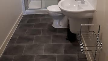 Shower, towels