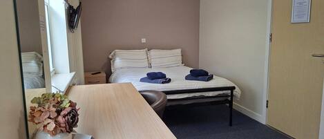 6 slaapkamers, internet, beddengoed