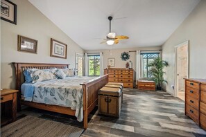 4 habitaciones, escritorio, tabla de planchar con plancha y wifi gratis 