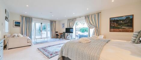 1 bedroom, iron/ironing board, travel crib, WiFi