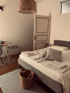 Unclassified image, 3 of 6, button - The Master's Suite [In the heart of the Borgo] (Bienno)