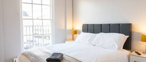 1 chambre, fer et planche Ă repasser, accĂšs Ă Internet, literie fournie