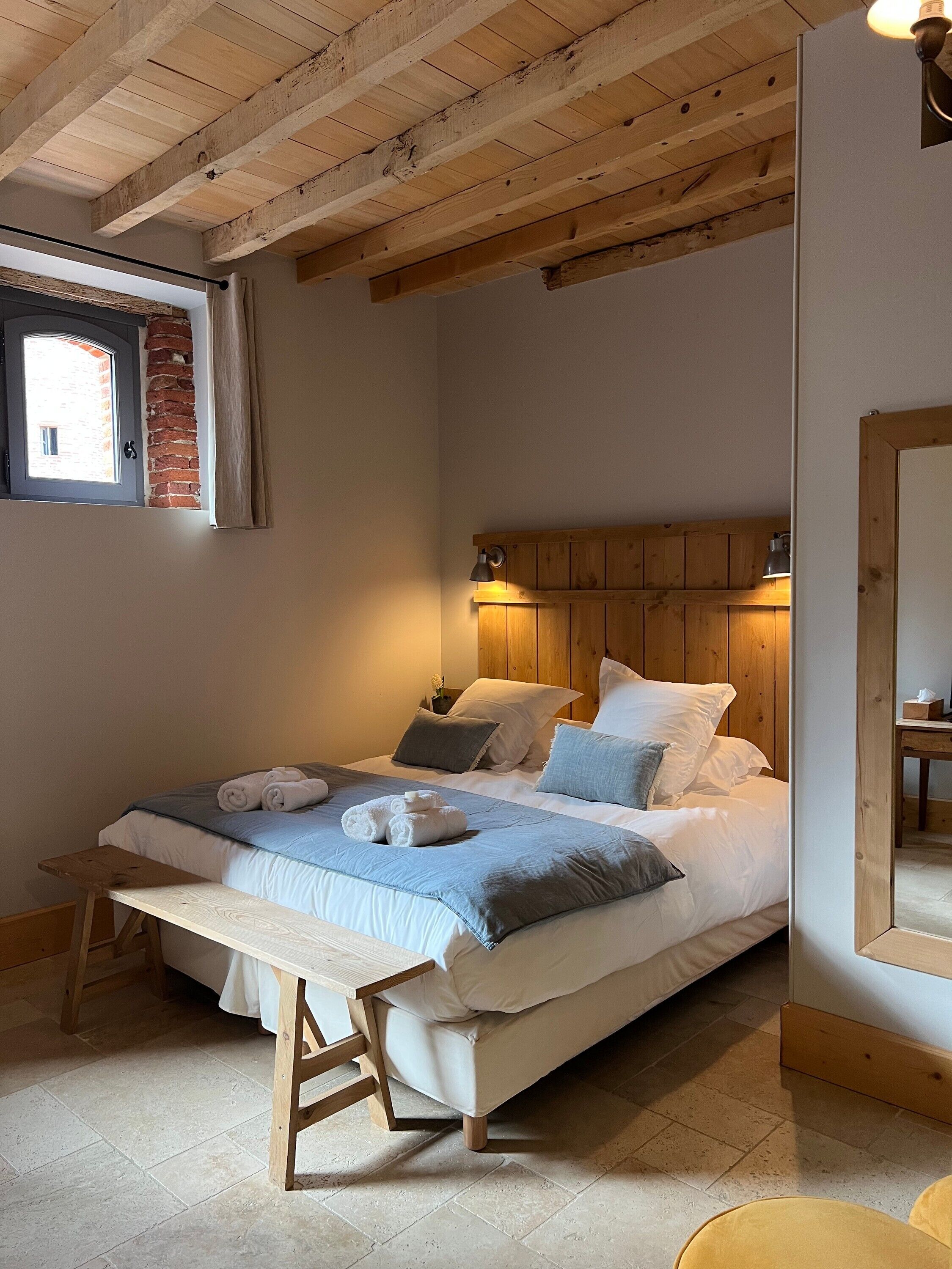 1 chambre, fer et planche à repasser, Wi-Fi, draps fournis