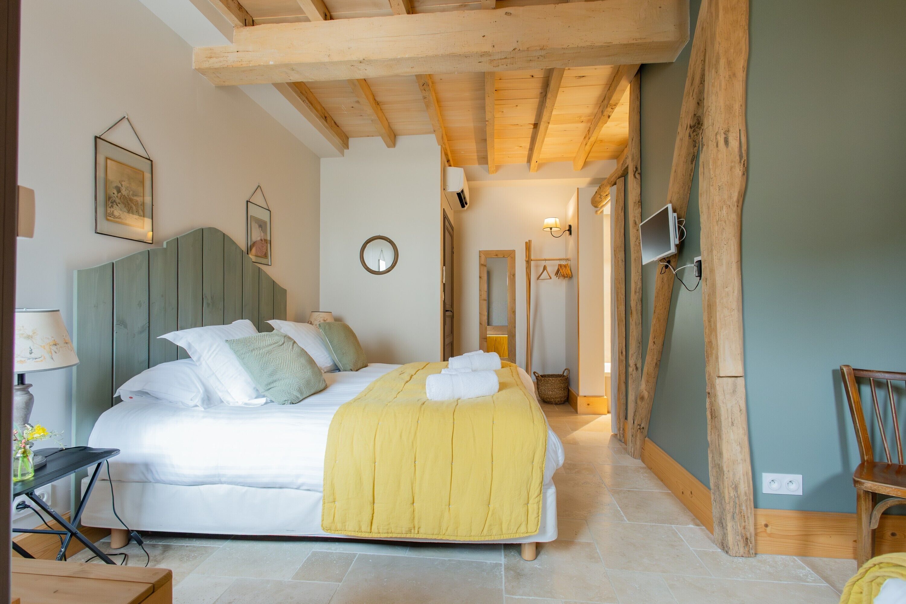 1 soverom, strykejern/-brett, wi-fi og sengetøy