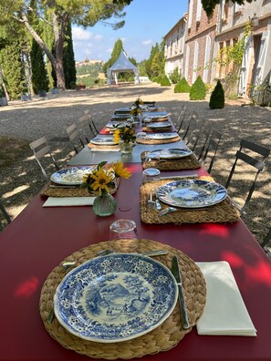 Unclassified image, 5 of 37, button - Bed and Breakfast 'Chambre 'Madeleine'' with Shared Pool, Wi-Fi and Air Conditioning (Verfeil)