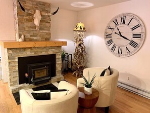 Unclassified image, 4 of 16, button