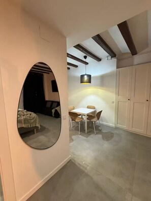 Interior - Luminous centric family apartment Barcelona (Barcelona)