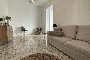 Living area - Arco's Apartment 1 (Ginetes)