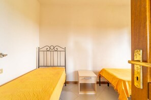 3 habitaciones y cuna de viaje 