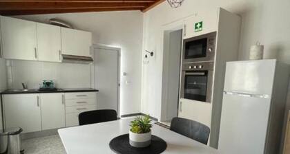 Arco's Apartment 2 - Mountain views near Lagoas das Sete Cidades
