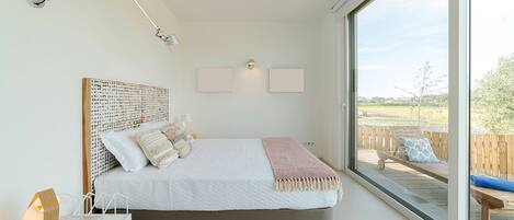 3 bedrooms, iron/ironing board