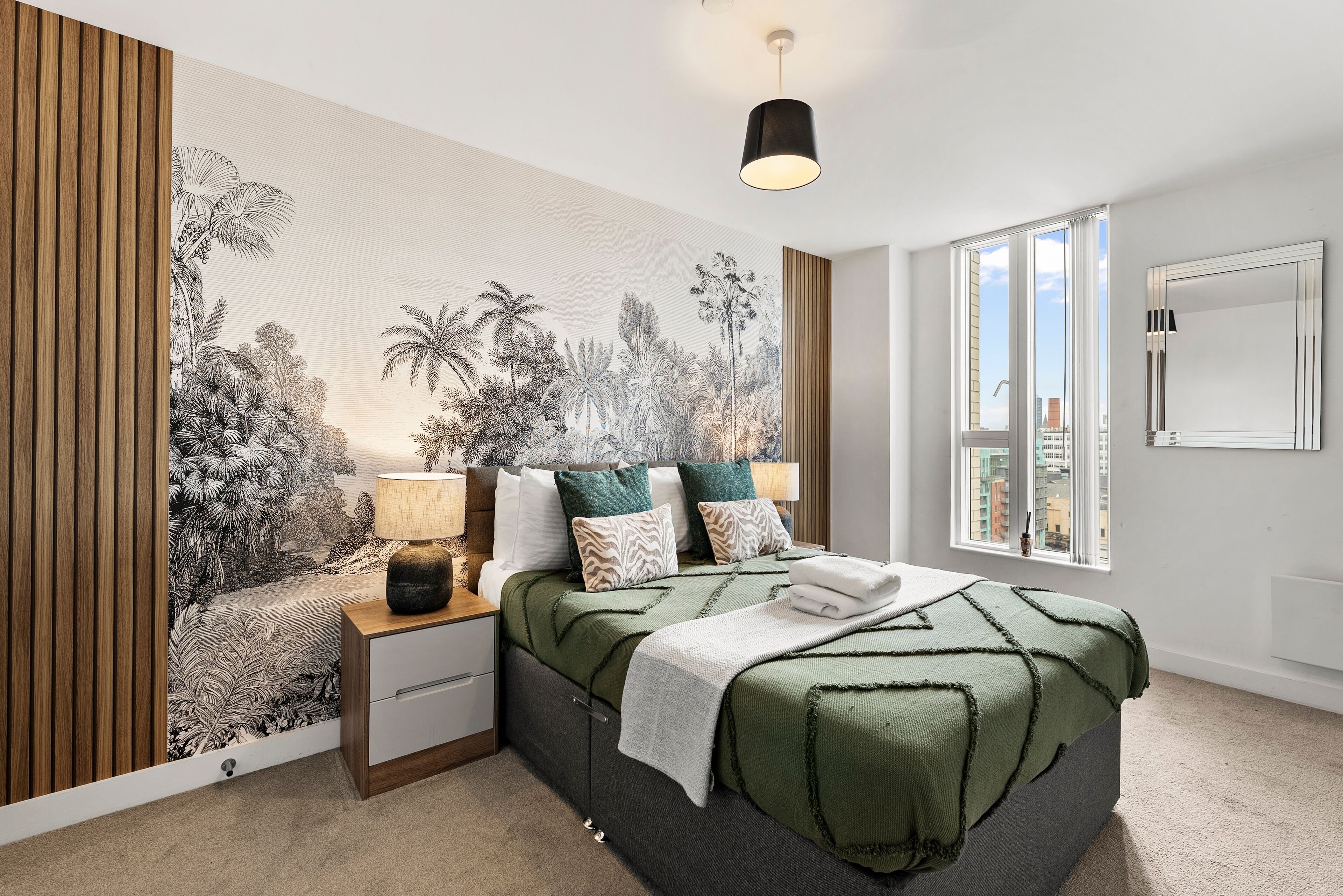 2 habitaciones, tabla de planchar con plancha, internet y ropa de cama 