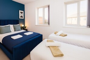 3 chambres, fer et planche à repasser, accès Internet, draps fournis