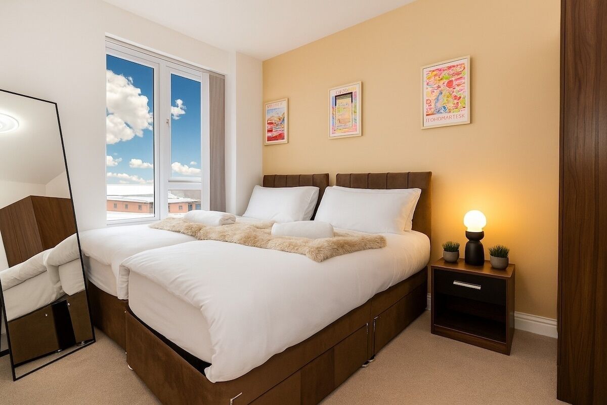 3 bedrooms, iron/ironing board, Internet, bed sheets