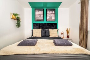 3 chambres, fer et planche à repasser, accès Internet, draps fournis