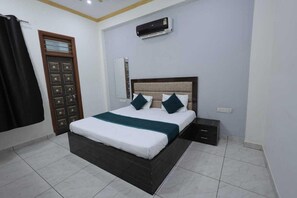 House | 1 bedroom - Collection O Agra Kalindi Vihar (Etmadpur)