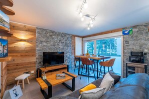 Smart TV - Apartment 5 minutes walk from Annecy's old town (Annecy)