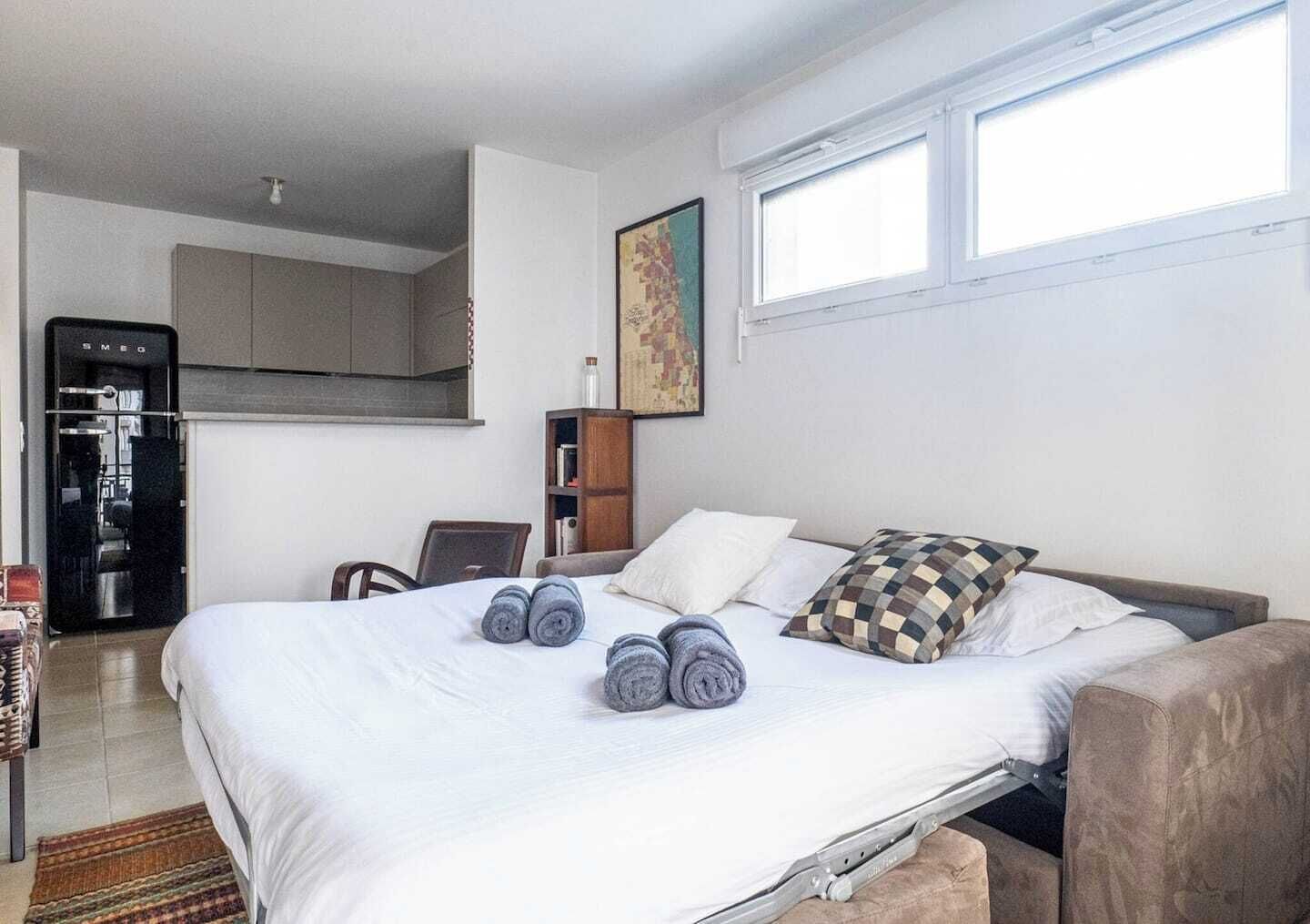 3 bedrooms, iron/ironing board, free WiFi, bed sheets