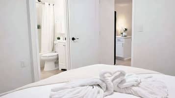 Casa | 1 quarto, ferros/tábuas de passar roupa, roupa de cama