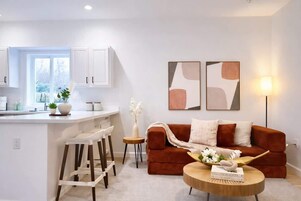 Casa | 1 dormitorio, tabla de planchar con plancha, ropa de cama