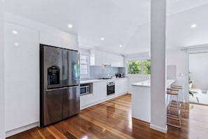 Uklassifisert bilde, 4 av 23, knapp